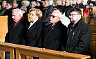Politycy na mszy w intencji obrony papieża w bazylice św. Brygidy