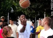 Streetball z koszykarzami Trefla