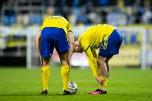 Arka Gdynia nie dała wolnego piłkarzom. Hermes: Szkoda straty 2 punktów