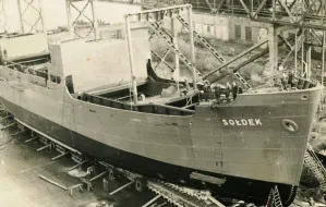 75 lat temu rozpoczęto budowę Sołdka. Historia ostatniego zachowanego parowego rudowęglowca