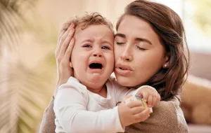Mamoza - co robić, gdy dziecko chce być tylko z mamą?