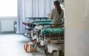 Ognisko salmonellozy w Gdańsku. 14 pacjentów w szpitalach po jedzeniu w restauracji