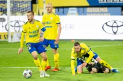 Michał Kołakowski nie zapłacił Dominikowi Midakowi za Arkę Gdynia? Trójstronna umowa?