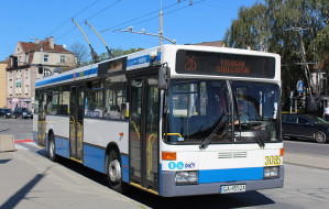 Debiut mercedesa w roli zabytkowego trolejbusu