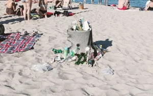 Prawie 55 ton śmieci na plaży. Do wakacji