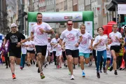 Amatorzy biegali z aktualnymi i byłymi mistrzami oraz reprezentantami Polski