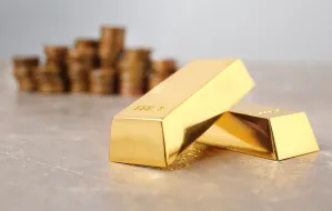 Jak inwestować w złoto? Czy warto inwestować w złoto w 2023 roku?
