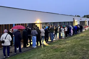 Dlaczego były długie kolejki do lokali wyborczych?