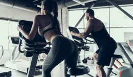 Najpopularniejsze urządzenia na siłowni. Co wybierają kobiety, a co mężczyźni?