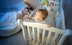 5 rzeczy, przez które niemowlę nie przesypia całej nocy