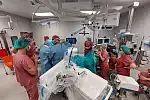 Pierwsza taka operacja na Pomorzu. Endoproteza wstawiona ze wsparciem robota