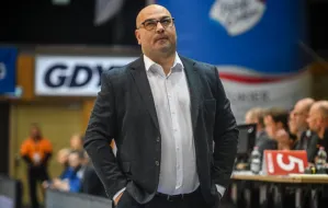 Wojciech Bychawski, trener koszykarzy Arki Gdynia odpowiada na obrażanie