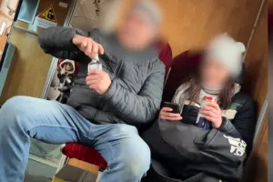 "Małpka z rana jak śmietana". Jest ich mniej, ale wciąż zbyt dużo