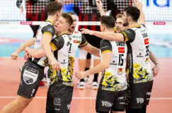 Trefl Gdańsk - Ślepsk Malow Suwałki 3:1. Przełamanie i kolejna kontuzja siatkarza