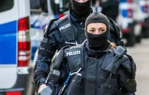 Policja z Redłowa wyśledziła ją w Niemczech