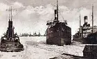 Lód uwięził okręty w porcie Gdynia