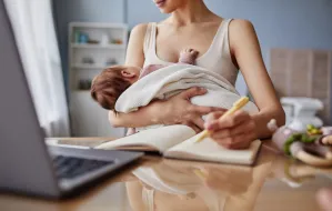 Czy urlop macierzyński wlicza się do stażu pracy? Urlop wychowawczy a staż pracy