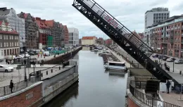 Most wciąż bez operatora, ale zwodzenie działa