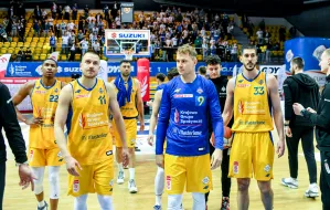 Koszykarska Arka Gdynia przegrali w Słupsku i zakończyli sezon na 14. miejscu