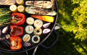 Wegetariański grill: 7 pomysłów na dania bez mięsa