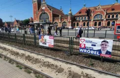 Już po wyborach, ale banery dalej wiszą. Do kiedy muszą zniknąć?