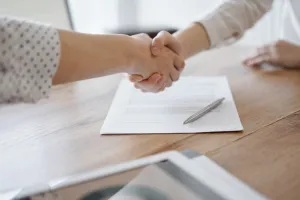 Umowa zlecenie a umowa o pracę. Kiedy umowa zlecenie, a kiedy umowa o pracę?