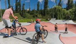 Można już szaleć. Nowy skatepark w Jarze Wilanowskim otwarty