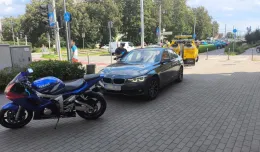 Pędził motocyklem mimo zakazów i braku 