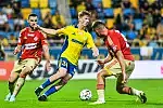 Arka Gdynia ma piłkarza, który chce grać jak Sergio Ramos. Wykorzystał swoje 5 minut
