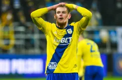 Karol Czubak wybiera: Arka Gdynia czy KV Kortrijk? Klub przeciw transferowi
