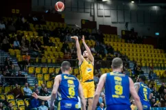 AMW Arka Gdynia rozbita przez sąsiada. Najbardziej dziurawa defensywa w sezonie