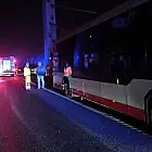 Wjechał w autobus wodorowy i uciekł. Miał 1,5 promila