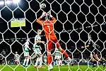 Legia Warszawa - Lechia Gdańsk 2:1. Gole do szatni, a obroniony karny nic nie dał