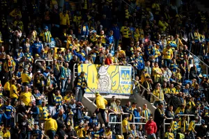 Arka Gdynia - Radomiak Radom. Walka o frekwencję. Jest obiecana dodatkowa premia