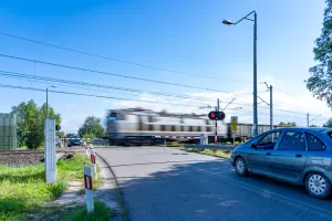 Bezkolizyjne przejazdy na Oruni oraz Olszynce: czy uda się zdobyć wsparcie finansowe kolejarzy?