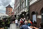 Turyści szturmują bary mleczne. Dlaczego przyciągają tłumy?