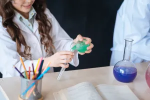 Ile za godzinę korepetycji z chemii w 2025 r.?