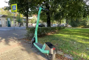 Hulajnoga wyłączy się, kiedy wjedzie na Monciak