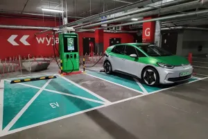 Nowe ładowarki w Centrum Riviera