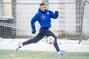 Arka Gdynia czy Hiszpania? Oskar Kubiak: Przybyłem na ratunek. Nie ma się czego bać