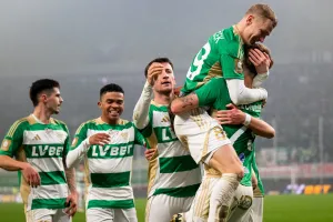 Lechia Gdańsk nie zmienia planów transferowych. "Tylko kosmiczna kwota"