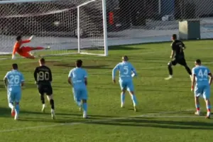 Lechia Gdańsk - Lokomotiw Sofia 2:1. Urodzinowy prezent dla trenera i kitmana