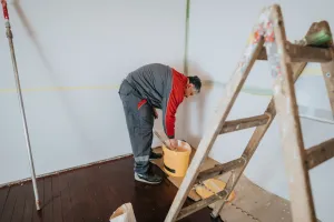 Ile fachowiec bierze za malowanie pokoju?