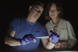 Film "33 zdjęcia z getta" - niezwykła historia fotografii odnalezionych w Gdańsku