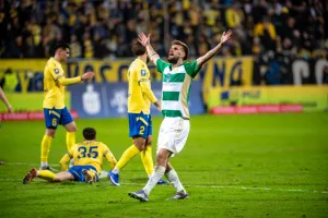 Lechia musi uszanować punkt z derbów Trójmiasta. Kacper Sezonienko: Jedziemy dalej