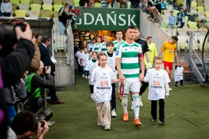 Lechia Gdańsk obserwuje wojnę na Bliskim Wschodzie. Zgrupowania w Dubaju nie będzie?