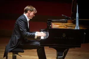 Grzegorz Niemczuk wraca do Gdańska z fascynującym recitalem