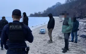 Znaleziono ciało dryfujące w Zatoce. Śledczy badają okoliczności