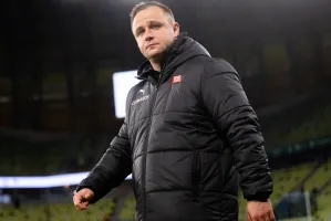 Arka Gdynia wyznaczyła terminy wejścia do klubu nowego trenera. Trwają negocjacje