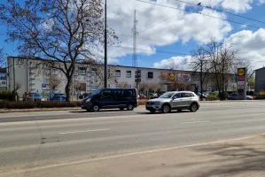 Mogli wybrać trzy, a wybrali jedno nowe przejście naziemne